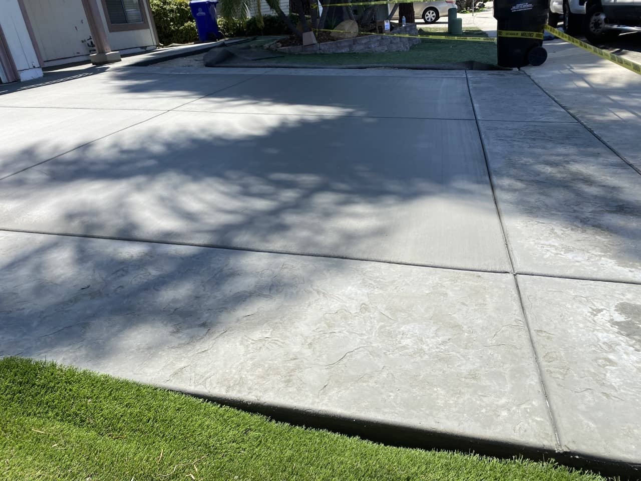 Decorative concrete driveway finish by SoCal Driveway Pros